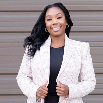 Profile Picture of Brittany Foster (@thenaildva) on Twitter