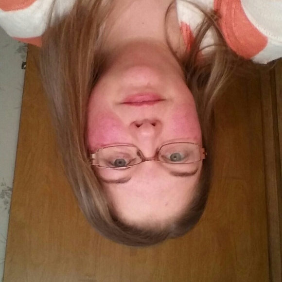 Brandy Mentink - Poshmark Profile Picture of Brandy Mentink (@brandylynntink) on Poshmark