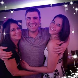 Profile Picture of Charleen Tincani Mullarkey (@charleen.tincanimullarkey) on Facebook