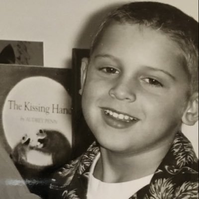 Profile Picture of Reid  Stuart (@ReidoStuart) on Twitter
