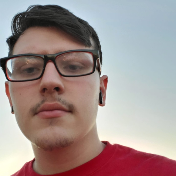 Profile Picture of James Dutcher (@jamesdutcher695) on Poshmark