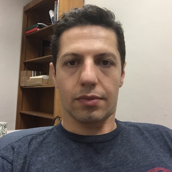 Profile Picture of Peyman Samimi (@peymansamimi) on Poshmark