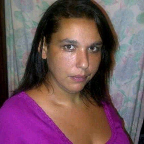 Profile Picture of Pam Starkey (@parmellastar) on Poshmark