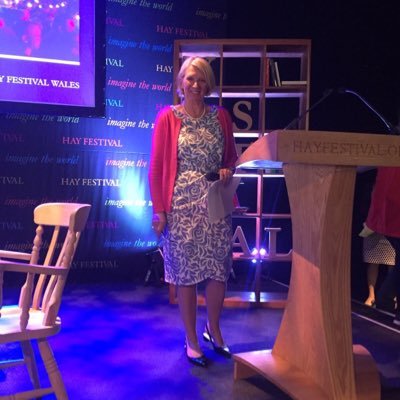 Profile Photo of Jane Perry (@JaneJaneperry) on Twitter