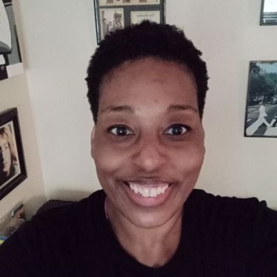 Profile Picture of Michelle Stringer (@grrlysquirrel75) on Twitter