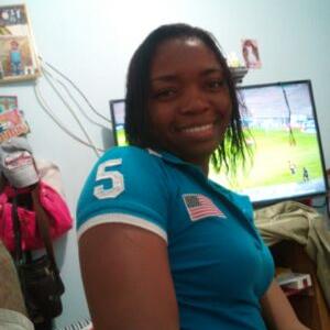Profile Picture of Elisa Rivera (@elisarivera2615) on Twitter