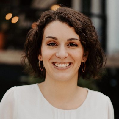 Profile Picture of Joanna Pinto-Coelho (@WritesJoanna) on Twitter