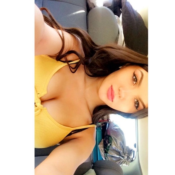 Miranda Damante - Poshmark Profile Picture of Miranda Damante (@mirandadamante) on Poshmark