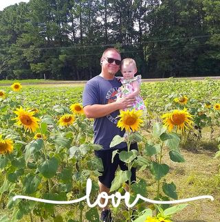 Profile Picture of Andrew Applewhite (@andrew.applewhite.376) on Facebook