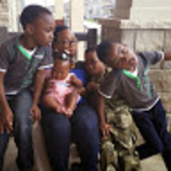 Profile Picture of Dorcas Kushimo (@dkushimo) on Poshmark