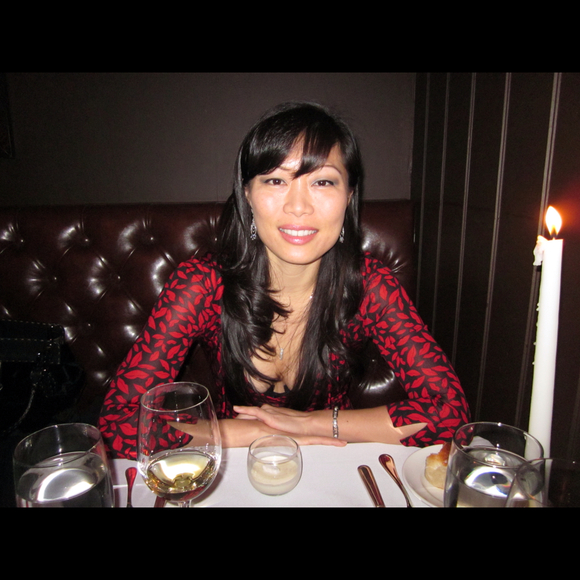 Profile Picture of Alice Feng (@atf888) on Poshmark
