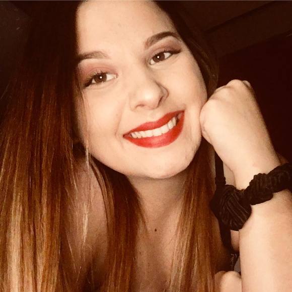 Profile Picture of Chasity Honeycutt (@chasitymarieann) on Poshmark