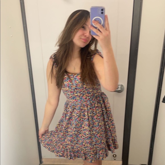 Profile Picture of Liljana Deliu (@liljanadeliu) on Poshmark