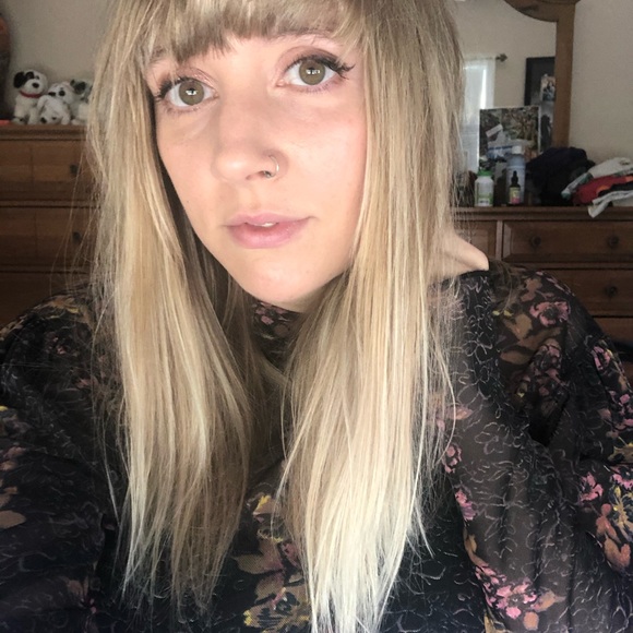 Profile Picture of Stephanie Wirth (@seahorsechiron) on Poshmark