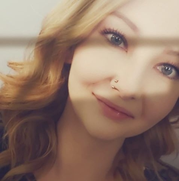 Profile Picture of Stefany Jenkins (@stefanyjenkins) on Poshmark