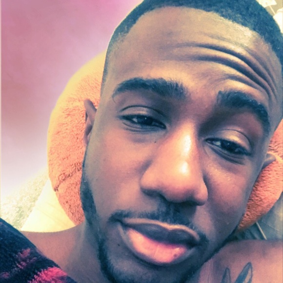 Profile Picture of Sylvester Anderson (@sylvester_a) on Poshmark