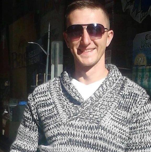 Ljubomir Pantelic - Poshmark Profile Picture of Ljubomir Pantelic (@ljubomirp) on Poshmark