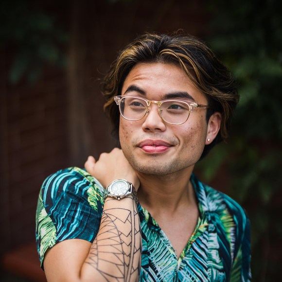 Profile Picture of Adrian Suarez (@adriansuarez308) on Poshmark