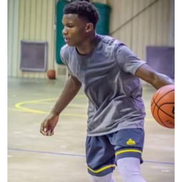 Profile Picture of Jean Exantus (@jbreezy_3) on Poshmark