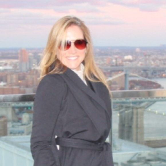 Profile Picture of Gabby Rumore (@grumore101) on Poshmark