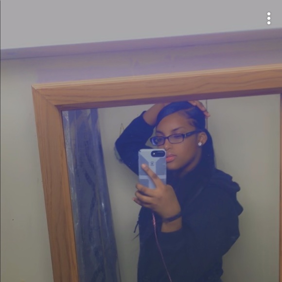 Profile Picture of Aaliyah Jones (@liyah0203) on Poshmark