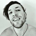 Profile Picture of Şevket (@macerayi.seven.adam) on Instagram