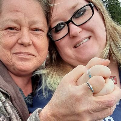 Profile Picture of Reba Danielle Kuhn (@RebaDanner) on Twitter