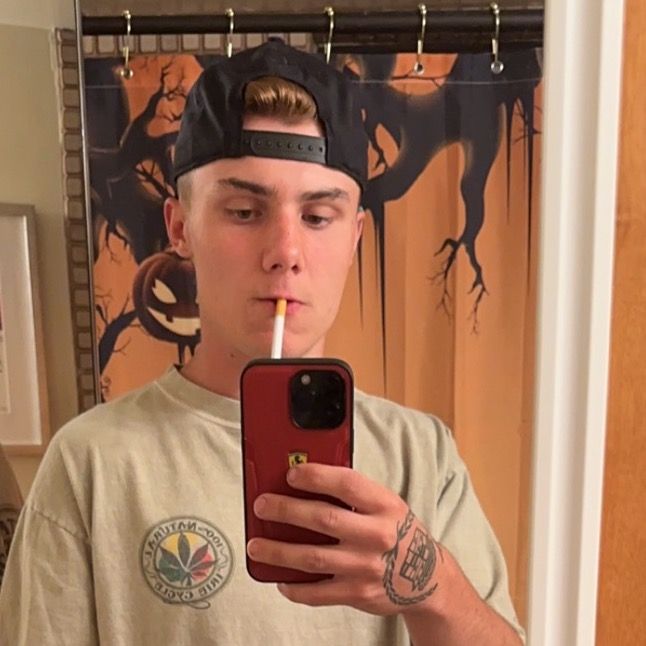 Profile Picture of Devon (@devon_lyle) on Tiktok