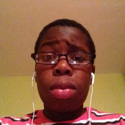 Profile Picture of Ian Pinder (@DESTROYEUR75) on Twitter