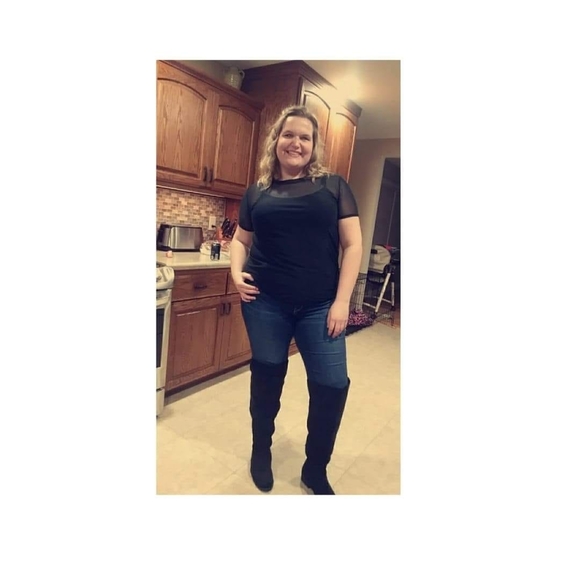 Profile Picture of Emily Seastrand (@emilys510) on Poshmark