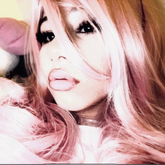 Profile Picture of Alisse (@_alice_mine) on Tiktok