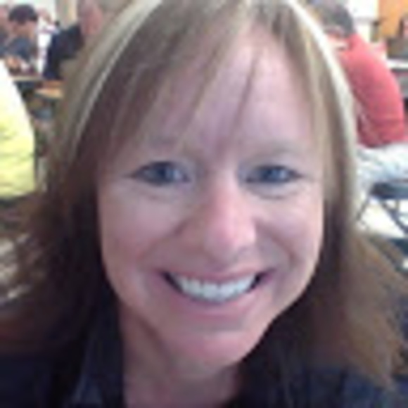 Profile Picture of Kim Ramaker (@kramaker) on Poshmark