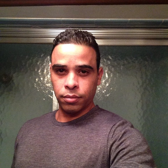 Profile Picture of Dayan Becquer (@dayanosllanos78) on Poshmark