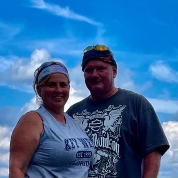 Profile Picture of Michelle Nichelson (@nichelsonm) on Poshmark