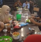 Laura Vinny - Facebook Profile Picture of Laura Vinny (@laura.vinny.182982) on Facebook