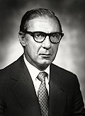 Profile Picture of Lyle Gramleyon Wikipedia