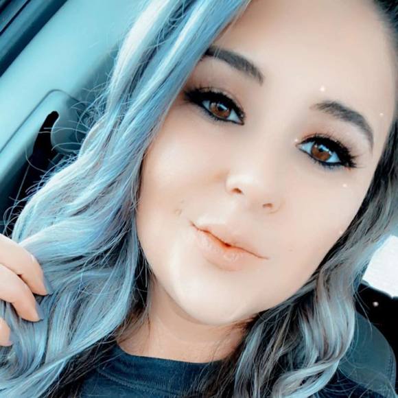 Profile Picture of Kayla Patzer (@khoppe0310) on Poshmark