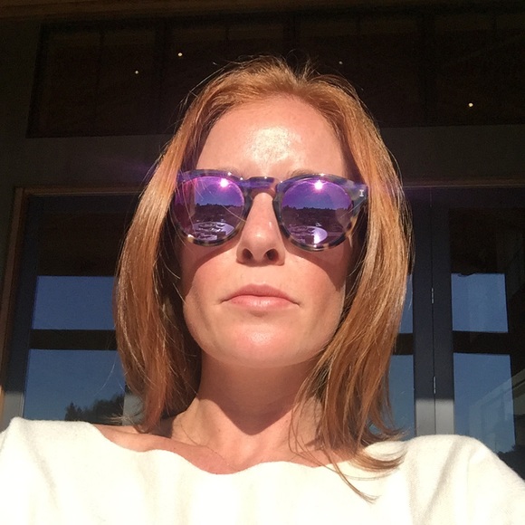 Profile Picture of Cara Weisberger (@crfeldman5) on Poshmark