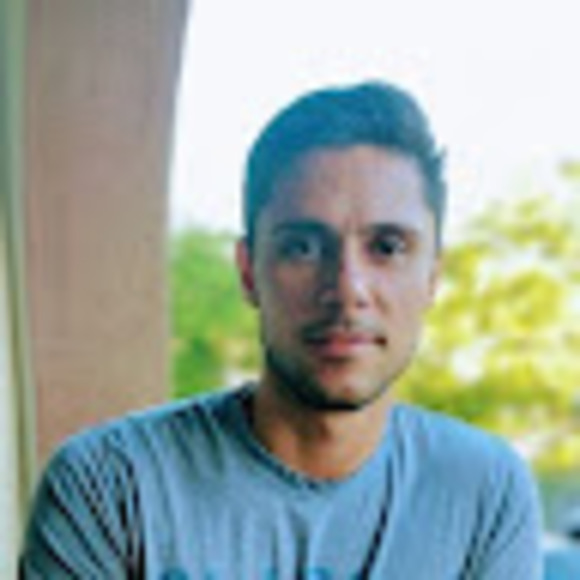 Profile Picture of Zachary Scelso (@zacharyscelso) on Poshmark
