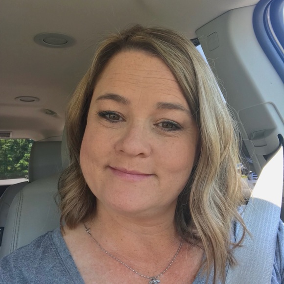 Profile Picture of Donna Sorrell (@dsorrell101) on Poshmark