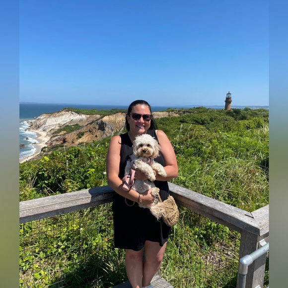 Profile Picture of Kate Donnellan (@donnellank) on Poshmark