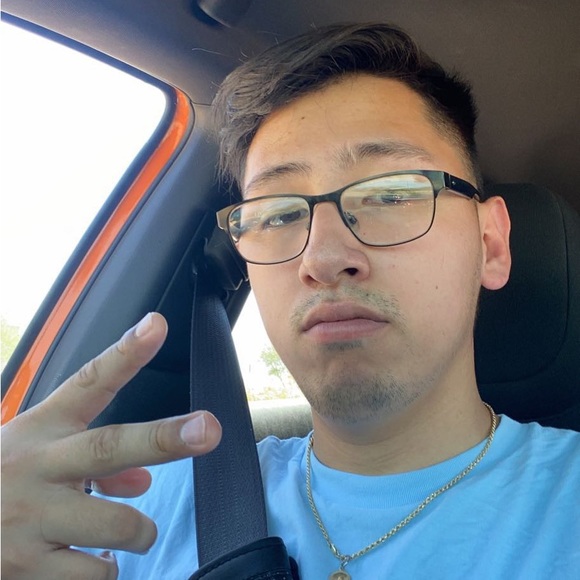 Profile Picture of Brian Ocampo (@ineptune0) on Poshmark