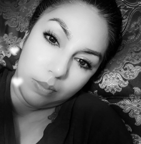 Profile Picture of Vanessa Verdugo (@vverdugo1170) on Poshmark