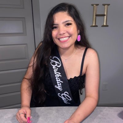 Profile Picture of Annette (@ajjimenez06) on Twitter