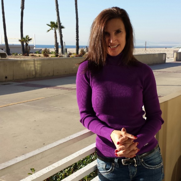 Profile Picture of Anne Parker (@anneparker1) on Poshmark