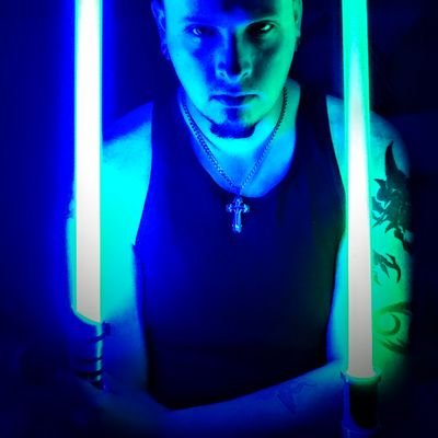 Profile Picture of Josh Desmarais (@JoshEeZz) on Twitter