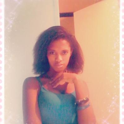 Profile Picture of Jeanne Eouzan (@EouzanJeanne) on Twitter