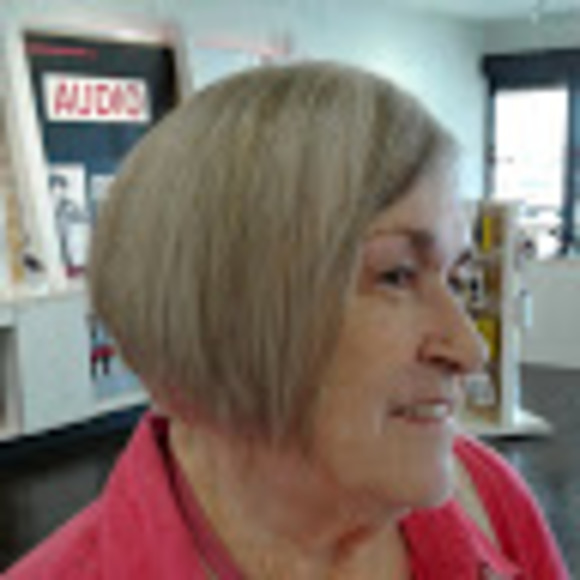 Profile Picture of Nancy Copeland (@nancy_copeland) on Poshmark