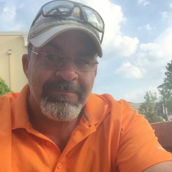 Profile Picture of Rob Dockstader (@dock7) on Poshmark