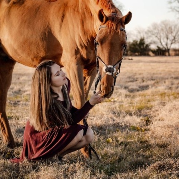 Profile Picture of Julie anna Prusak (@prusakk) on Poshmark
